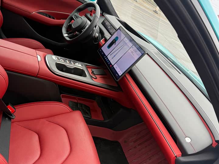 Фото 7 - Xiaomi SU7