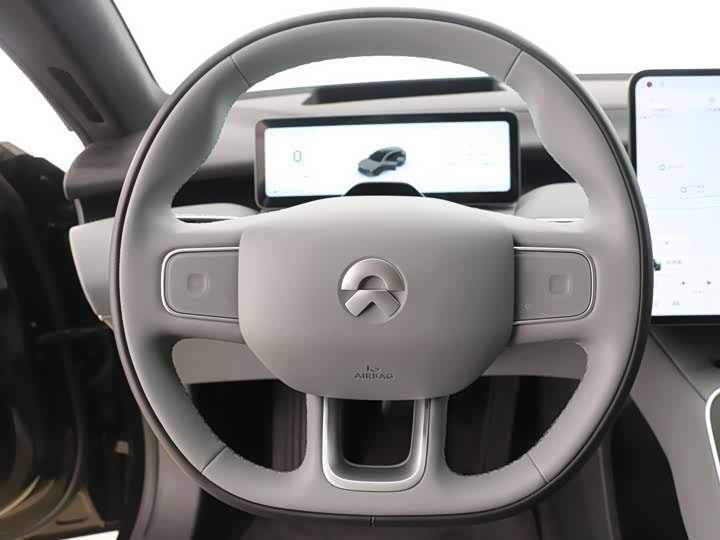 Фото 7 - Nio ET5T