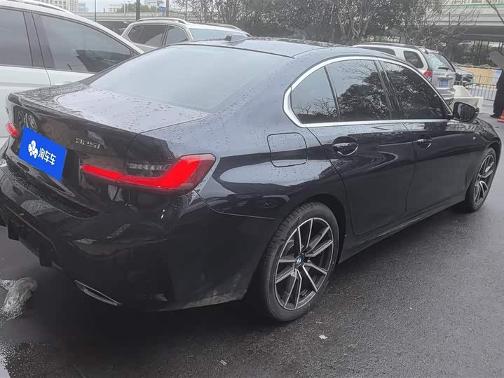 Photo 3 - BMW 3 Series