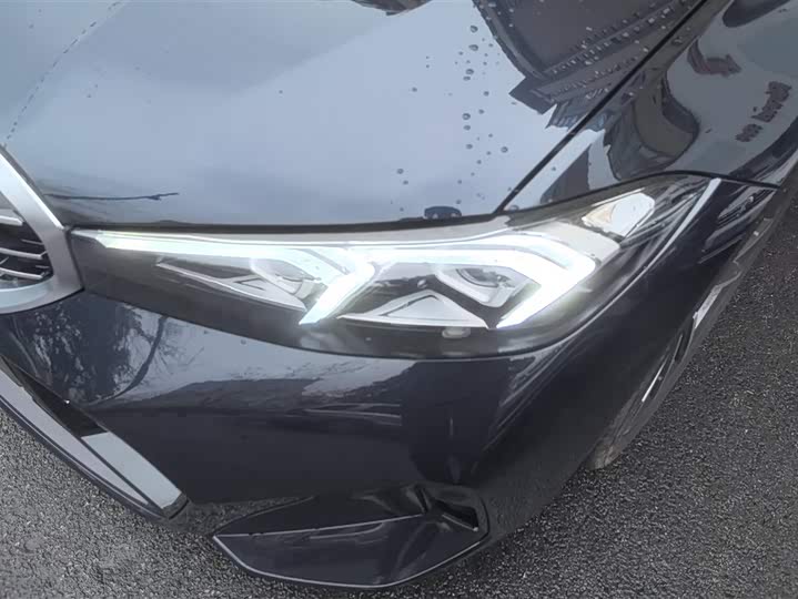 Photo 5 - BMW 3 Series