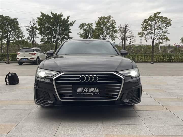 Фото 2 - Audi A6L
