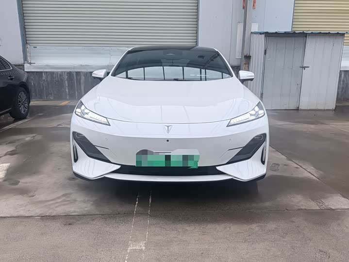 Фото 2 - Changan Deepal SL03