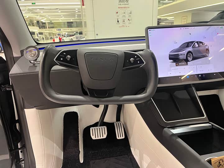 Фото 8 - Tesla Model Y