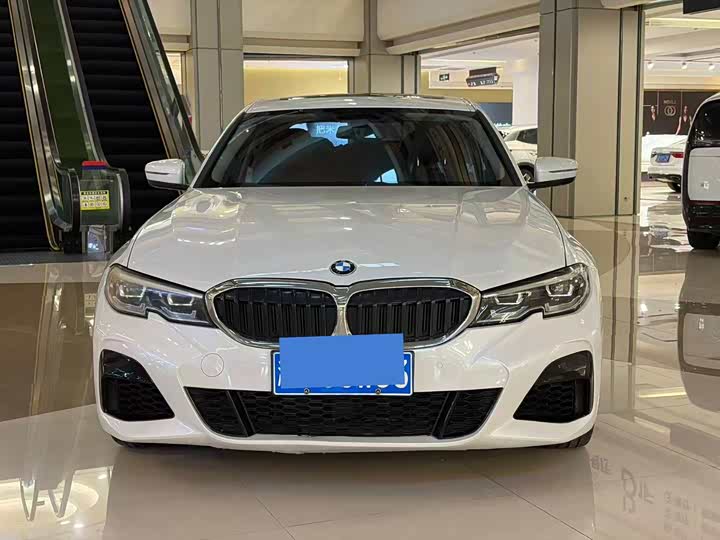 Photo 2 - BMW 3 Series