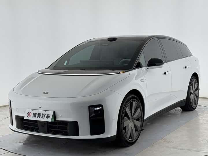 Фото 1 - LiXiang i6