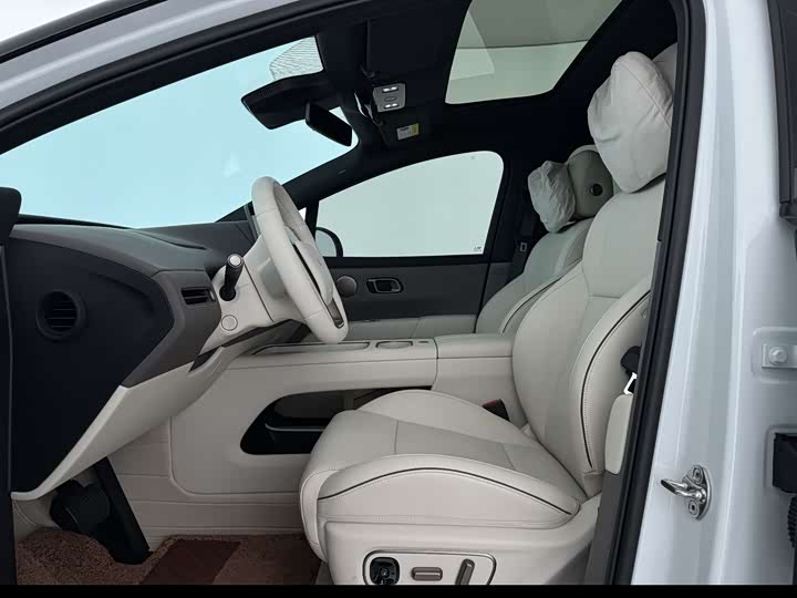 Фото 3 - LiXiang i6