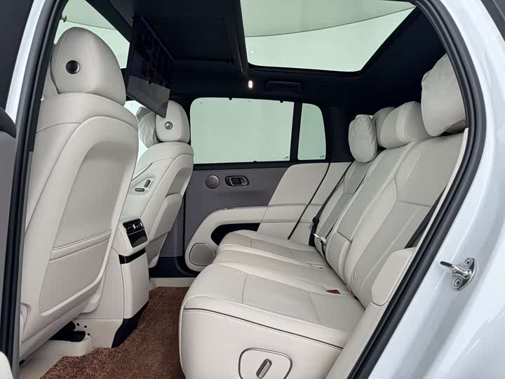 Фото 6 - LiXiang i6