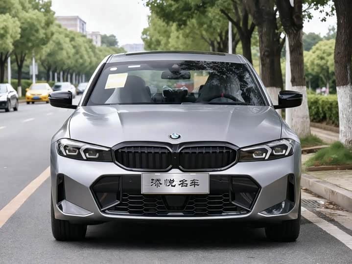 Photo 1 - BMW 3 Series