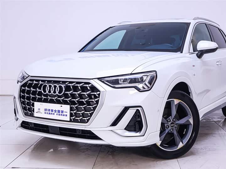 Фото 3 - Audi Q3