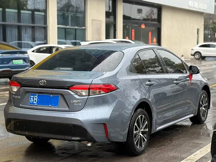 Фото 3 - Toyota Levin