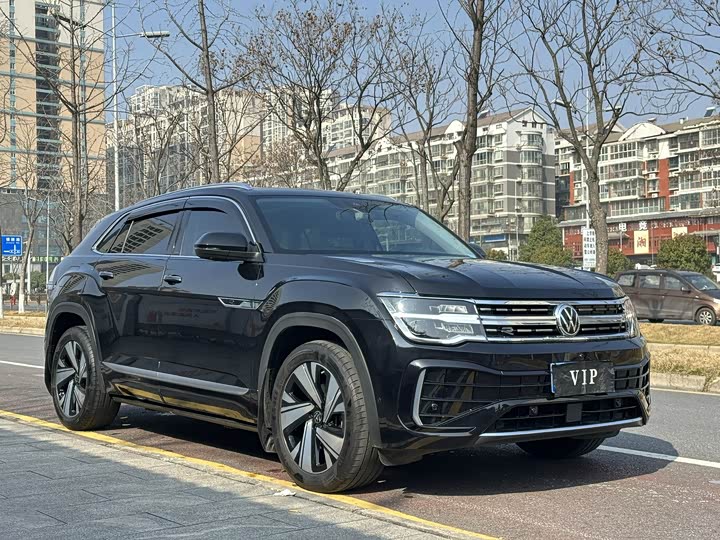 Photo 3 - Volkswagen Teramont Pro