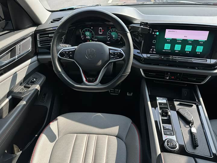 Photo 8 - Volkswagen Teramont Pro