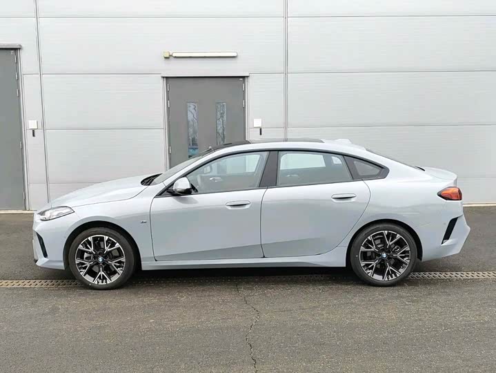 Фото 4 - BMW 2 Series