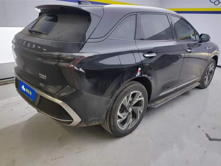 Фото 3 - Hongqi HS3 Hybrid