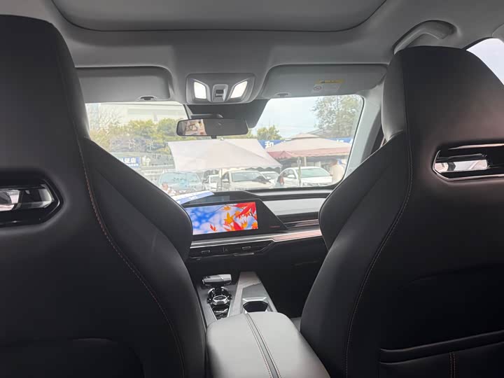 Фото 7 - Changan Oshan Z6