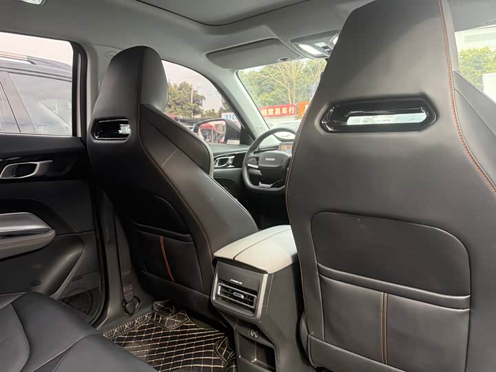 Фото 9 - Changan Oshan Z6