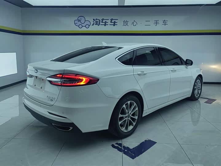 Фото 3 - Ford Mondeo