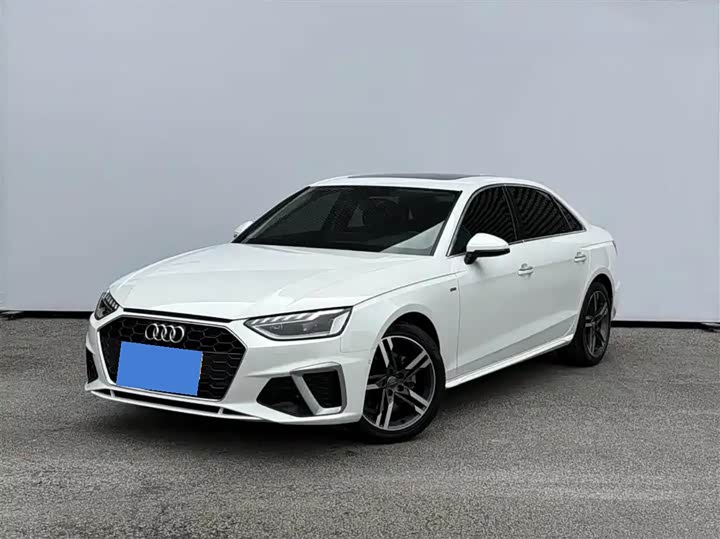 Фото 1 - Audi A4L