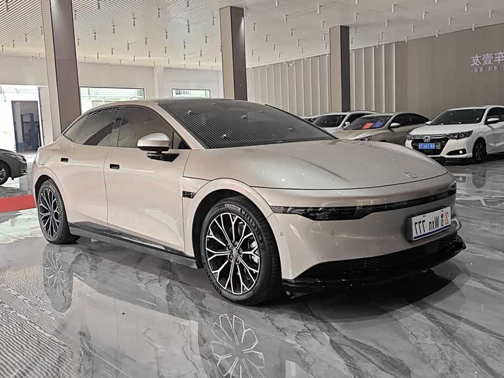 Фото 4 - Zeekr 007