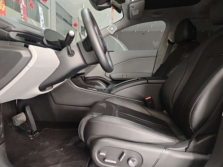 Фото 5 - Zeekr 007