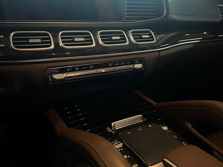 Фото 7 - Mercedes-Benz GLE-Class