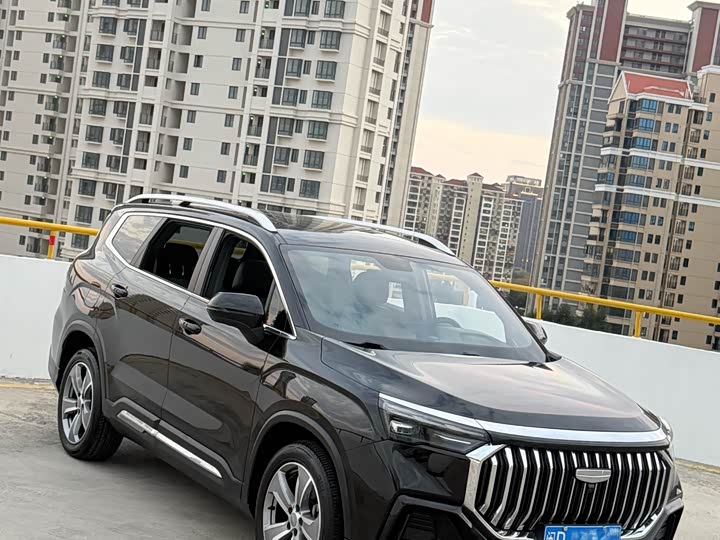 Фото 3 - Geely Okavango L