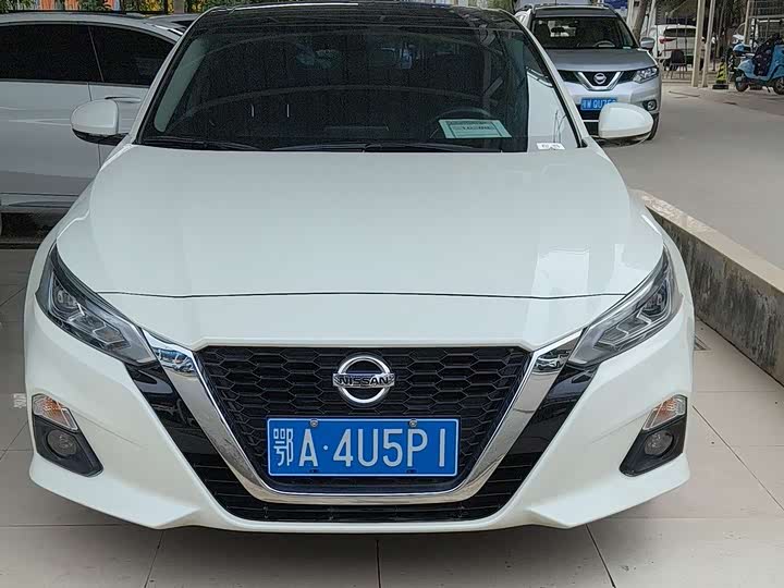 Фото 2 - Nissan Teana