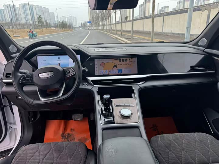 Photo 6 - Geely Monjaro