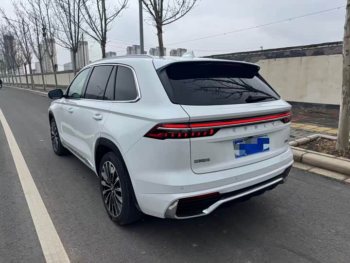 Photo 7 - Geely Monjaro