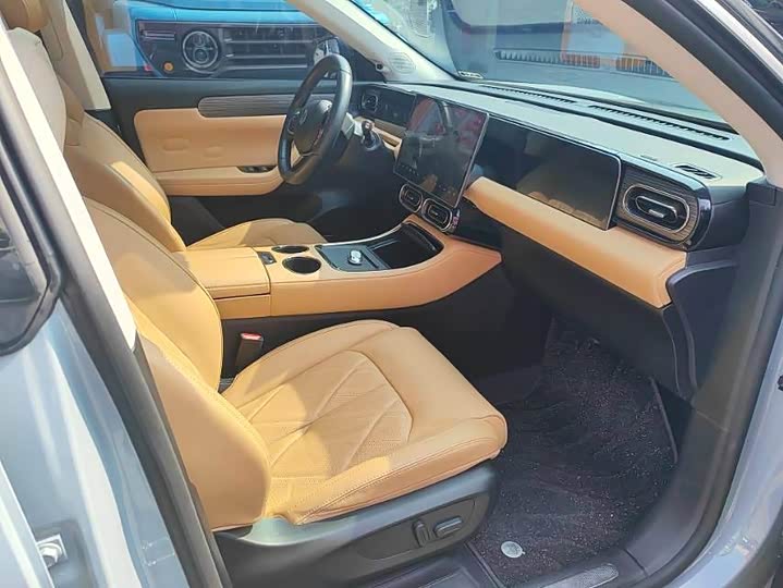 Фото 8 - Leapmotor C11