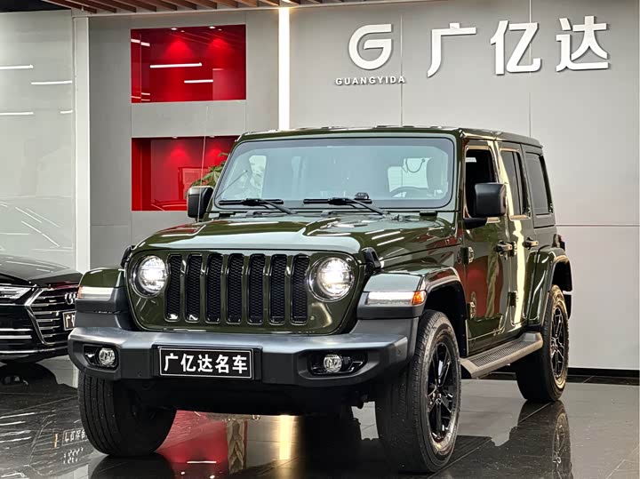 Фото 1 - Jeep Wrangler