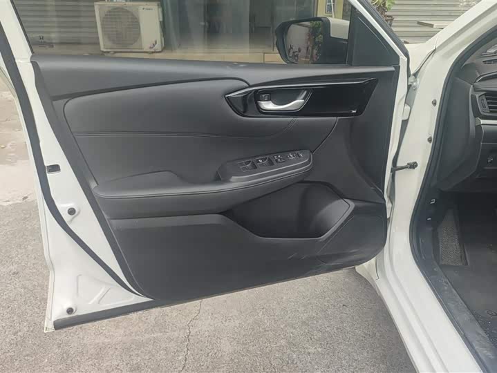 Фото 7 - Honda Envix