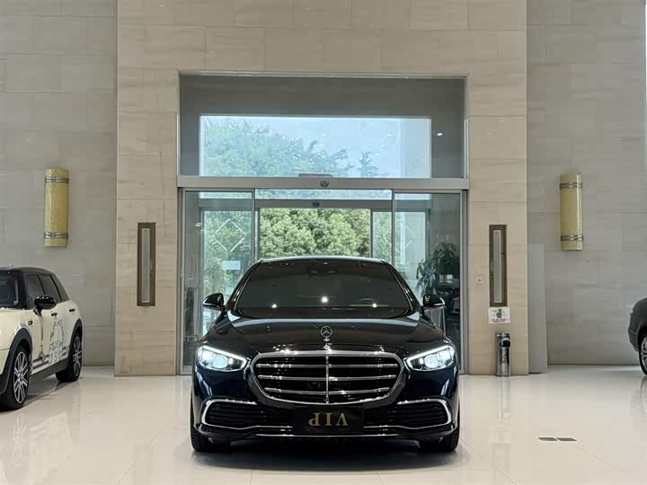 Фото 1 - Mercedes-Benz S-Class