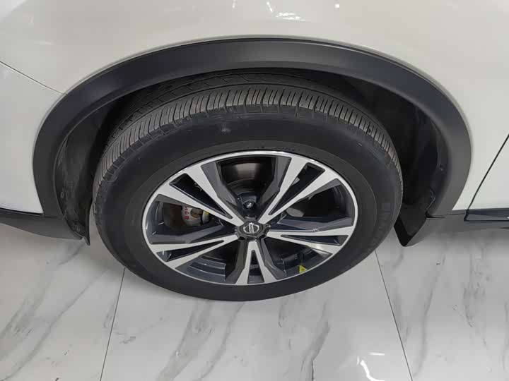 Фото 3 - Nissan X-Trail