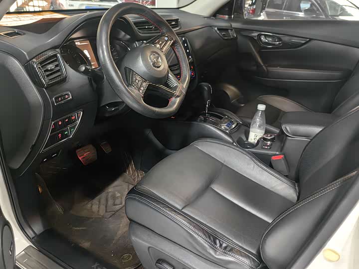 Фото 4 - Nissan X-Trail