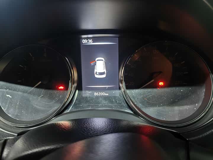 Фото 6 - Nissan X-Trail