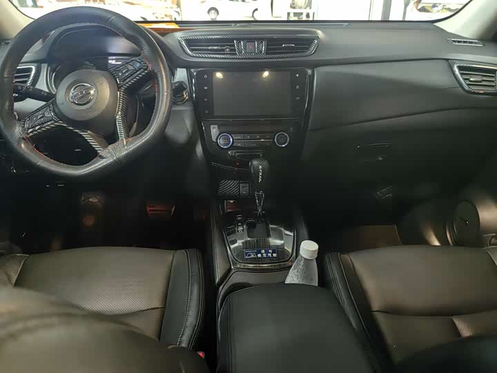 Фото 9 - Nissan X-Trail