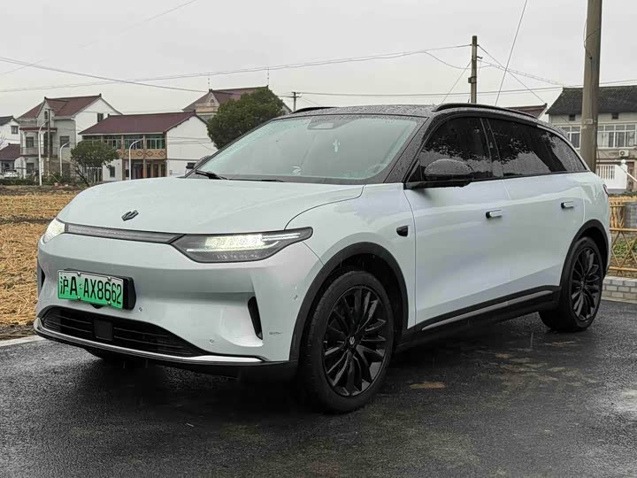 Фото 1 - Leapmotor C11