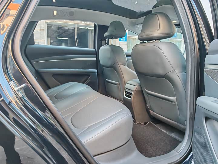 Фото 6 - XPeng Mona M03