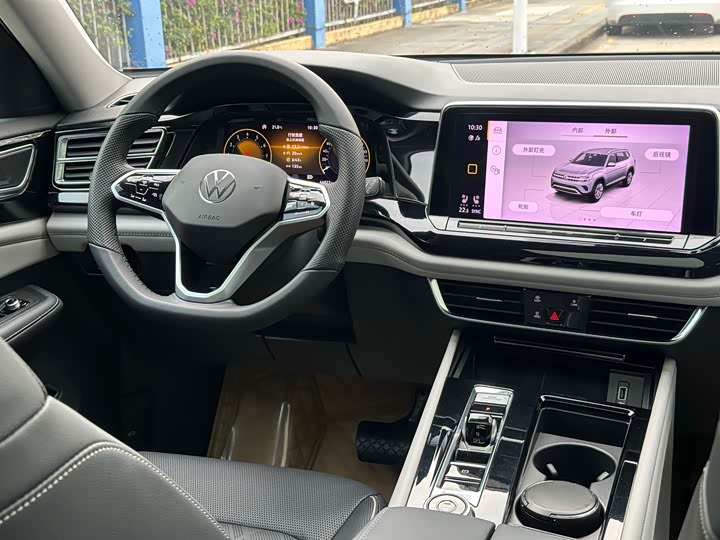 Photo 5 - Volkswagen Teramont Pro