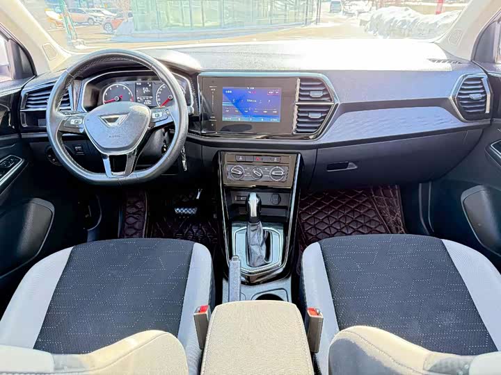 Фото 5 - Jetta VS5