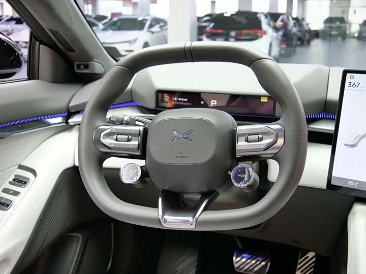 Фото 9 - XPeng P7