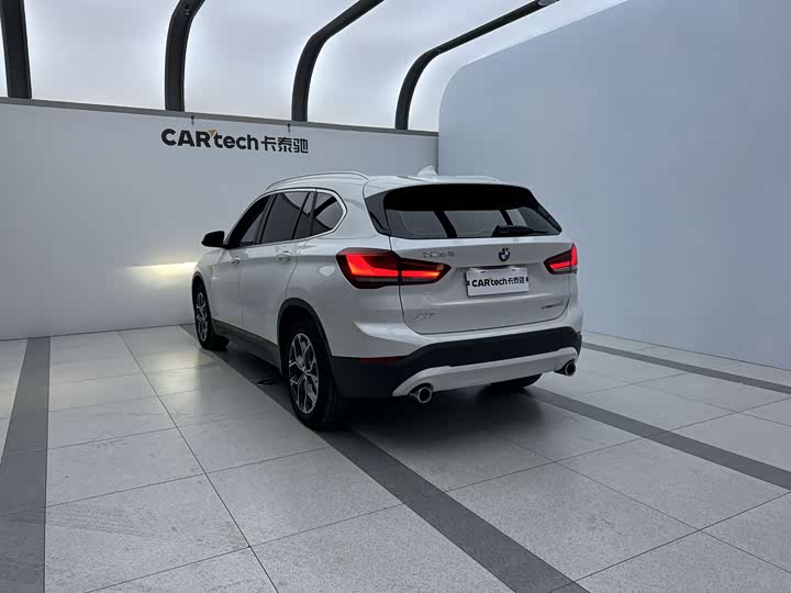 Фото 4 - BMW X1