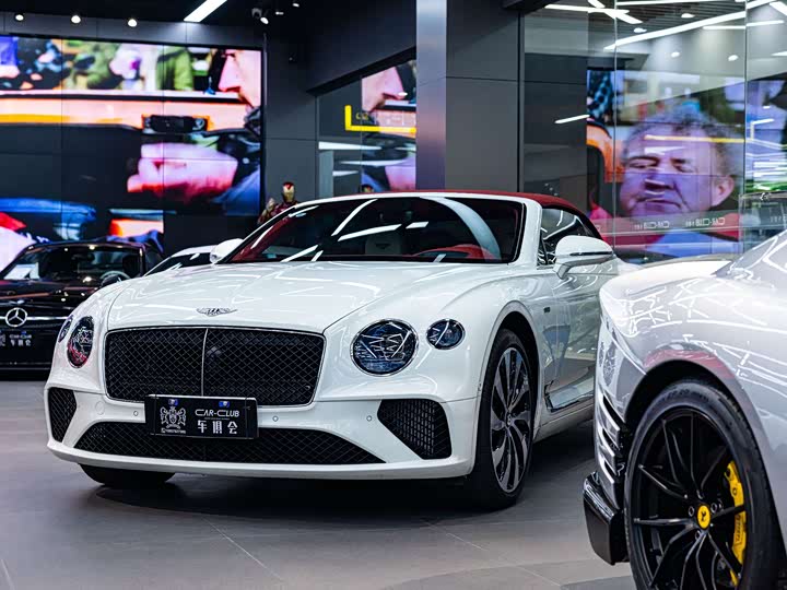 Фото 1 - Bentley Continental GT