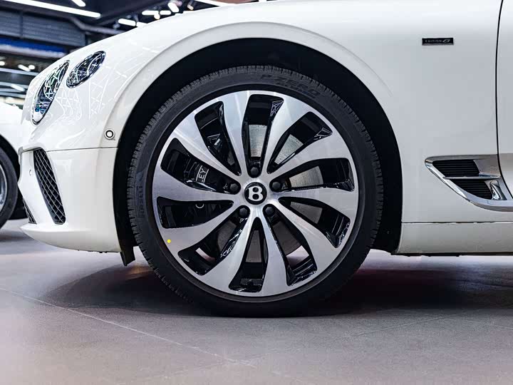 Фото 4 - Bentley Continental GT