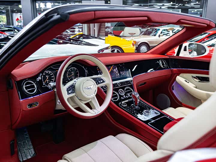 Фото 6 - Bentley Continental GT