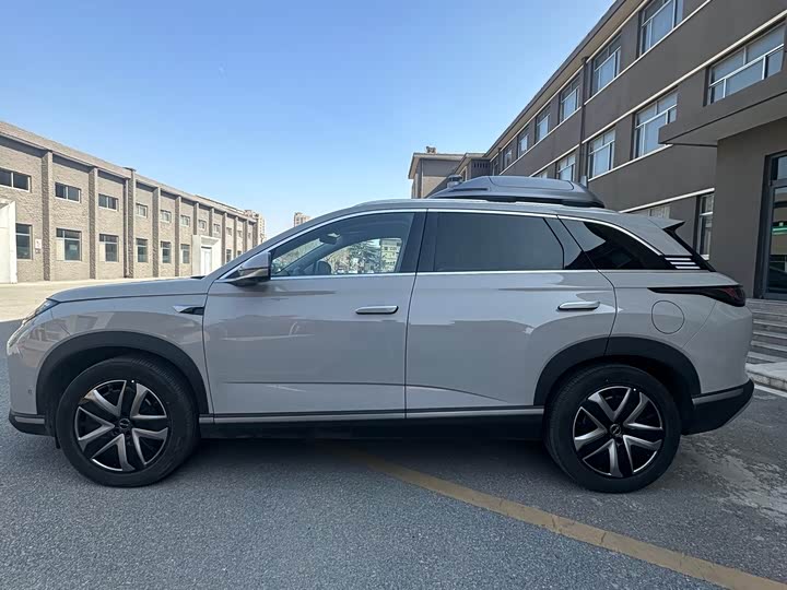 Фото 2 - BYD Sea Lion 07 DM-i Hybrid