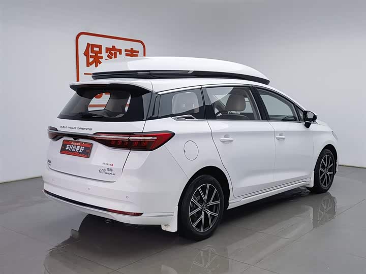 Фото 2 - BYD Song Max Hybrid