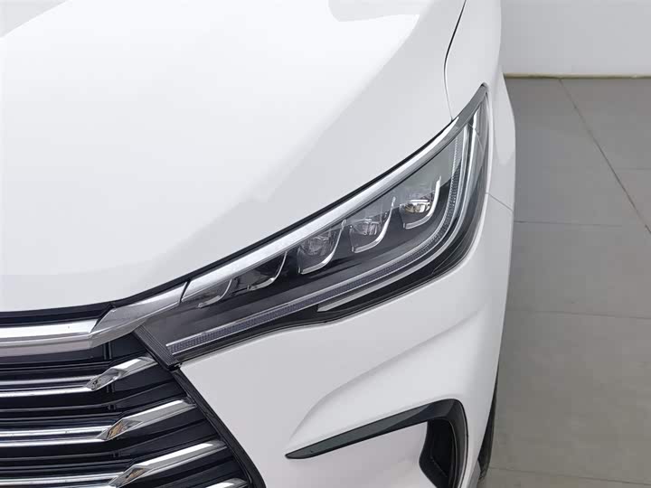 Фото 7 - BYD Song Max Hybrid