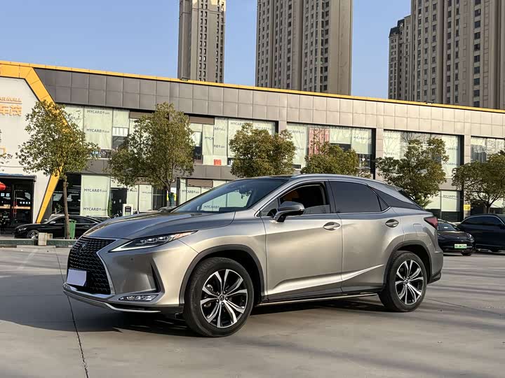 Фото 3 - Lexus RX